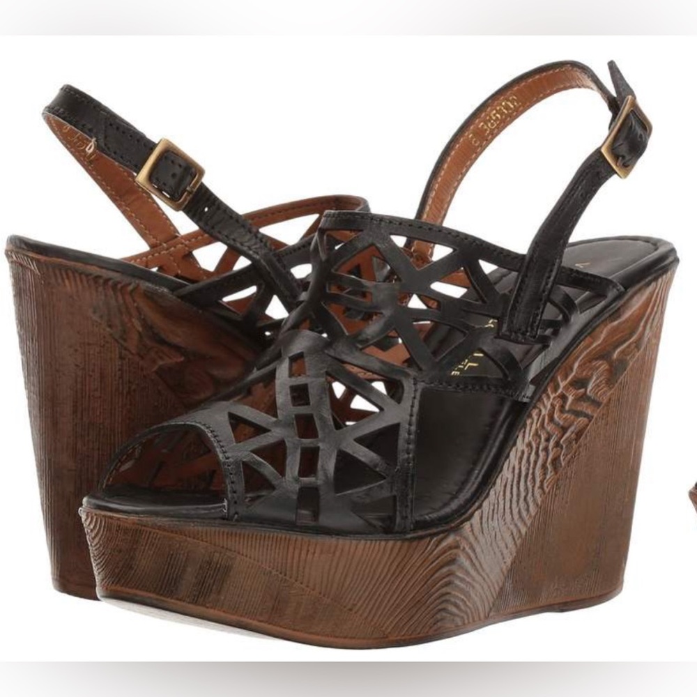 Very Volatile Women's Screen Sandal